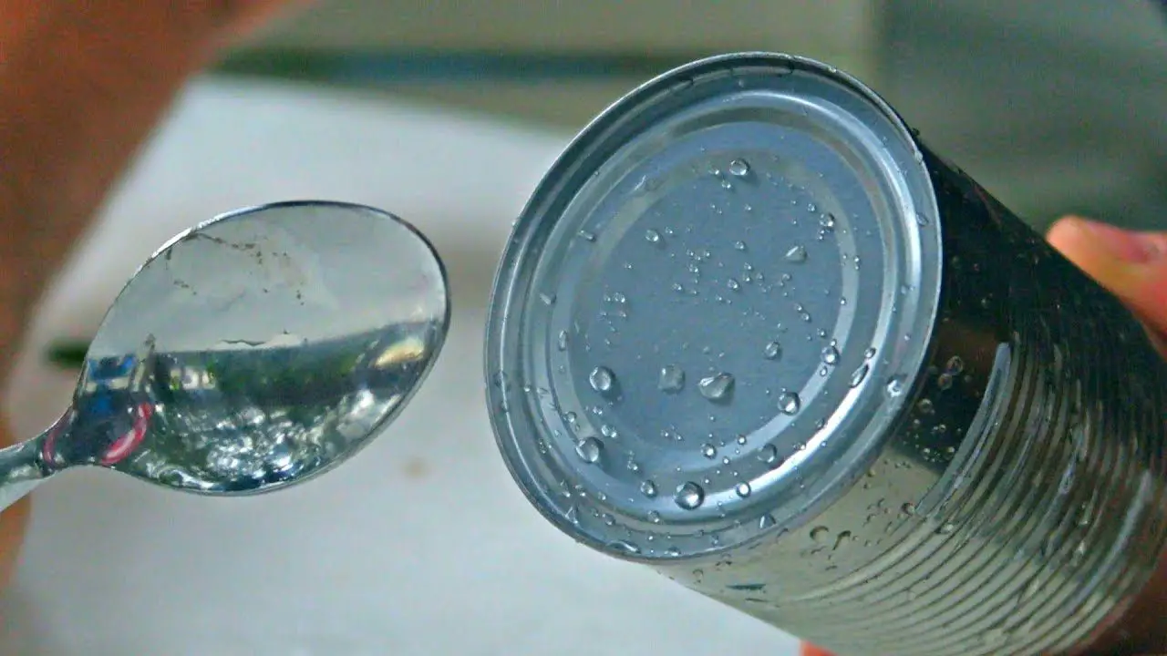 how to open a can without a can opener
